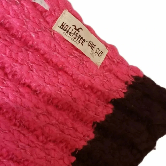 Hollister Long Pink Knit Rectangular Scarf - Picture 3 of 3